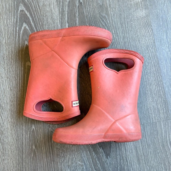 Hunter Gloss Boots - Picture 2 of 3